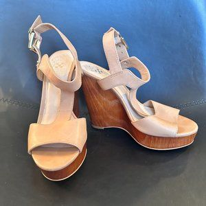 Vince Camuto Wedges Size 7